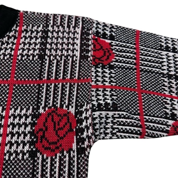 Vintage 80s Rose Plaid Floral Sweater Women’s Size XS Black Red Houndstooth - Picture 5 of 15